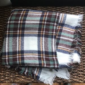Sold Cozy knit fringed plaid blanket scarf
